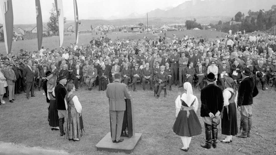 Opening ceremony of the Dobratsch road