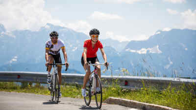 Radfahrer auf der Alpenstrasse